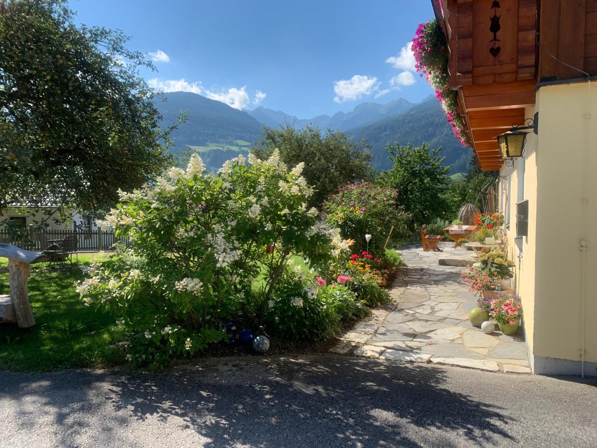 Linarhof Apartment Urlaub Am Bio Bauernhof Haus im Ennstal Exterior photo